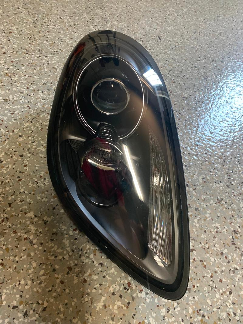 Porsche Club of America - The Mart - 981 Cayman GTS/GT4 Right Headlamp Assembly