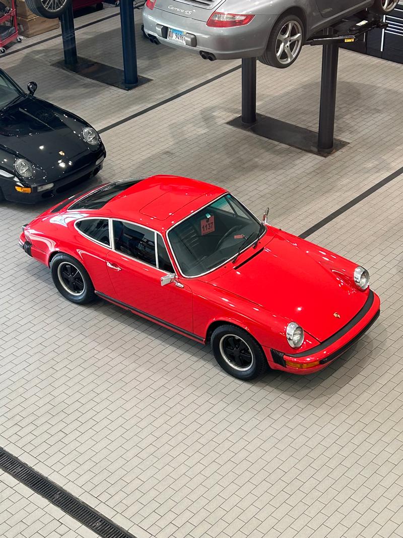 Porsche Club of America - The Mart - 1974 911