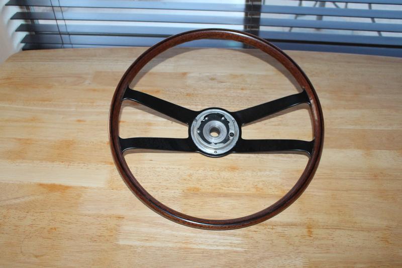 Porsche Club of America - The Mart - 1966-68 911/912 VDM Wood Steering Wheel