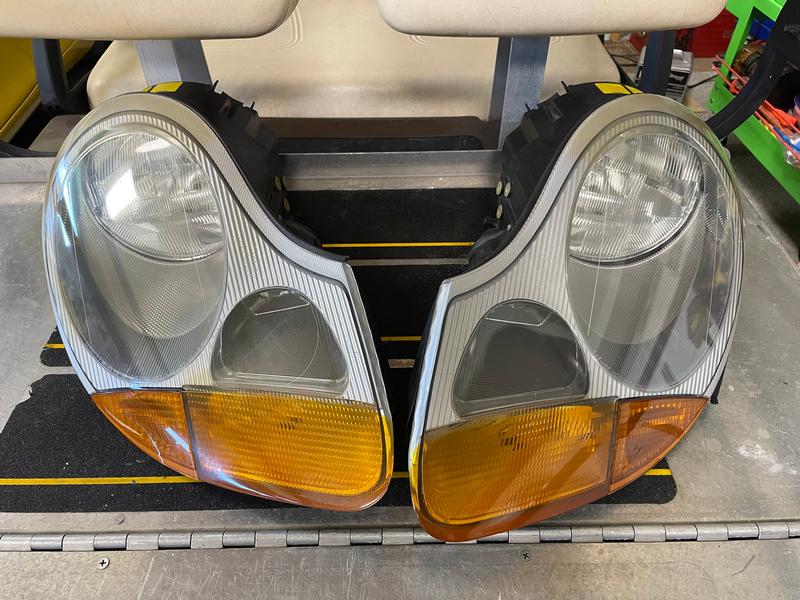 Porsche Club of America - The Mart - 996 headlights/rear lights