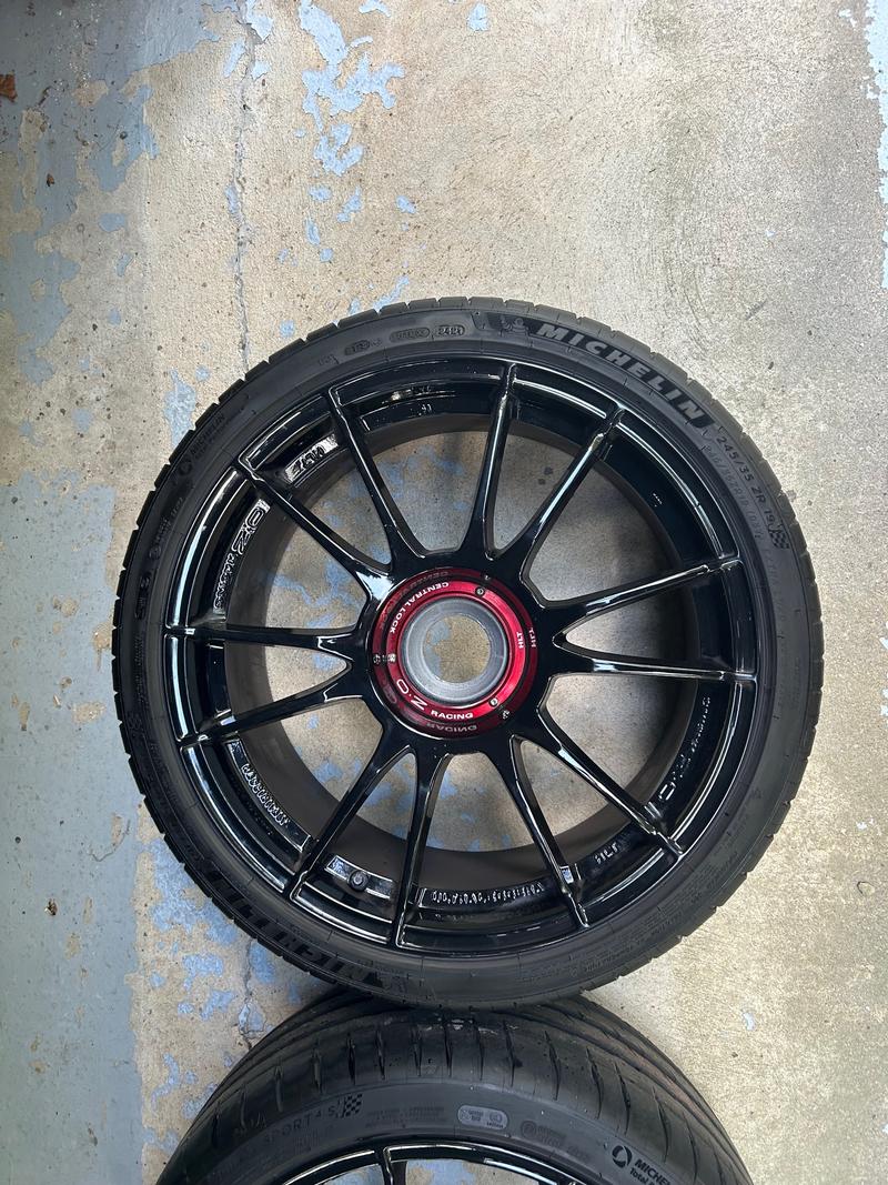 Porsche Club of America - The Mart - 19 inch wheels, tires for 997 GTS, GT3 RS