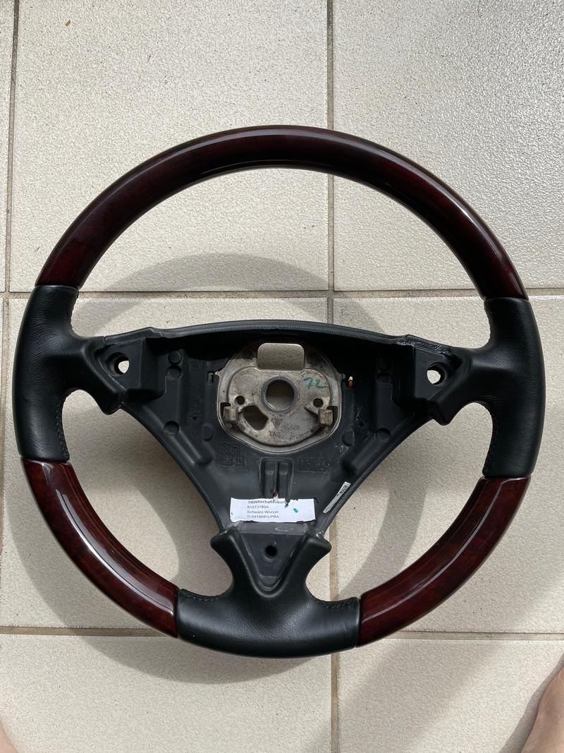 Porsche Club of America - The Mart - New First Generation Cayenne steering wheel